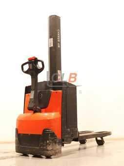 Pinontavaunu 2015  BT SWE 080 L Staxio (1)