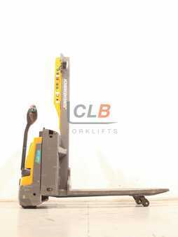 Hochhubwagen 2020  Jungheinrich EMD 118 (4)