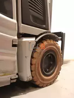 Carrelli elettrici 3 ruote 2018  Still RX 20-16C (10)