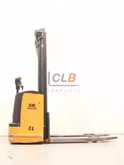 Apilador eléctrico 2003  OM CL 10.5 (2)