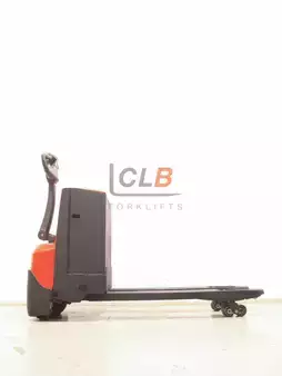 Lavtløftende truck 2015  Toyota LWE 180 (2)