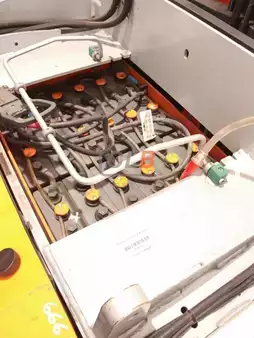 Préparateurs de commande verticaux 2020  Still EK-X48 (9)