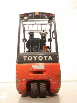 3-wiel elektrische heftrucks 2015  Toyota 8 FBEK 18 (3)