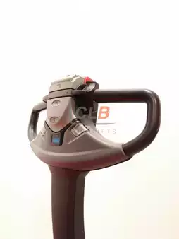 Apilador eléctrico 2016  BT SWE 120  L (8)