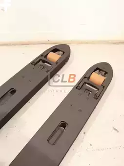 Niederhubwagen 2018  Toyota LPE 200 (9)