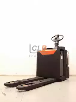Niederhubwagen 2020  Toyota LPE 200 (8)