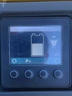 Hochhubwagen 2019  Jungheinrich EJC 112 mit FEM2A Gabelträger (2)