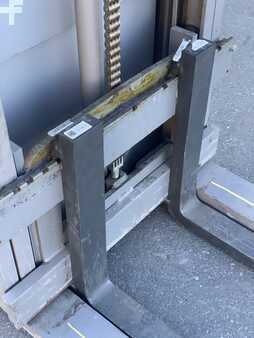 Hochhubwagen 2019  Jungheinrich EJC 112 mit FEM2A Gabelträger (7)