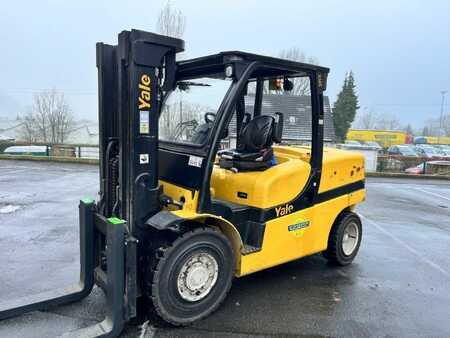 Diesel gaffeltruck 2011  Yale GDP50VX - containerfähig (1)