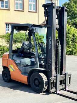 Dieselstapler 2008  Toyota 52-8FDF25 (2)
