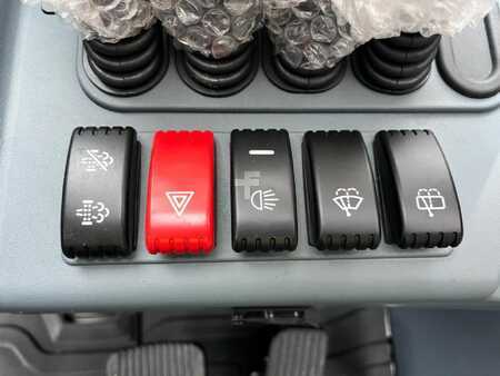 Dieselstapler 2025  Heli CPCD25 (4)