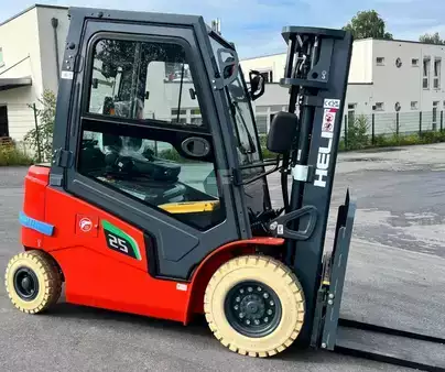 4-wiel elektrische heftrucks 2025  Heli CPD25-GC6LI-S (1)