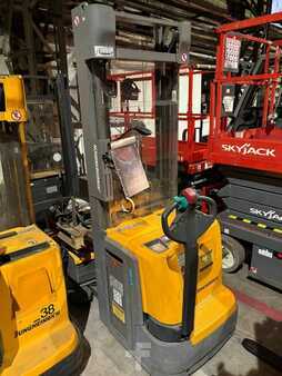 Hochhubwagen 2017  Jungheinrich EJC216z - 525DZ (1)