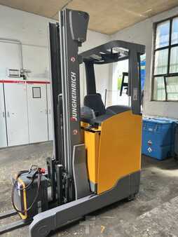 Schubmaststapler 2018  Jungheinrich ETV112 (1)