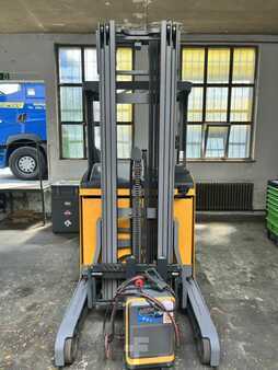 Schubmaststapler 2018  Jungheinrich ETV112 (4)