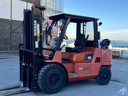 Gas gaffeltruck 2003  Nissan F04L45Q (1)