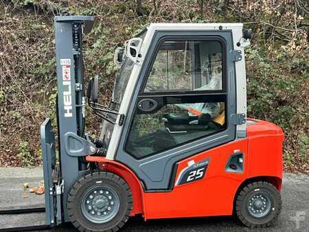Dieselstapler 2025  Heli CPCD25 (1)