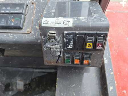 Empilhador todo-terreno 2002  Manitou M30-2 (11)