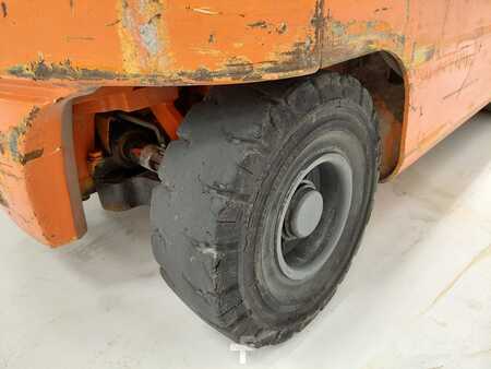 Eléctrica de 4 ruedas 2014  Doosan B25X-5 (12)