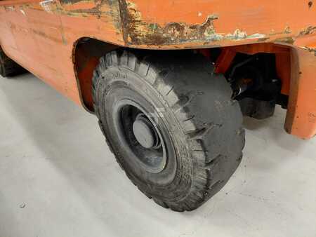 Eléctrica de 4 ruedas 2014  Doosan B25X-5 (14)