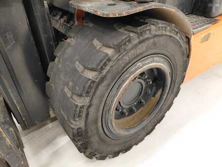 Eléctrica de 4 ruedas 2014  Doosan B25X-5 (15)