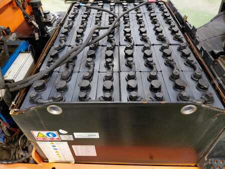 Eléctrica de 4 ruedas 2014  Doosan B25X-5 (6)