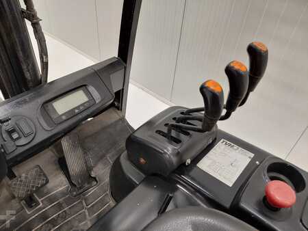 Eléctrica de 4 ruedas 2014  Doosan B25X-5 (9)