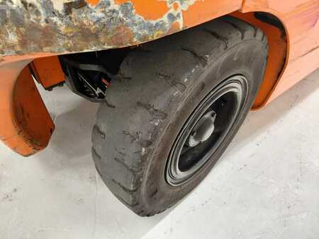 Elektryczne 4-kołowe 2014  Doosan B50X-5 (14)