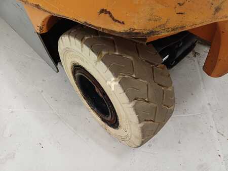 Elektromos 4 kerekű 2015  Still RX 60-50 (11)