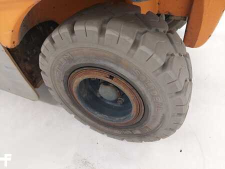 Carrelli elettrici 4 ruote 2015  Still RX 60-50 (11)