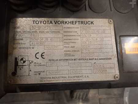 Dieselstapler 2014  Toyota 52-8FDF25 (9)