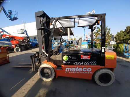 El Truck - 4-hjul 2015  Doosan B50X-5 (2)