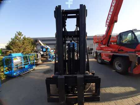 El Truck - 4-hjul 2015  Doosan B50X-5 (4)