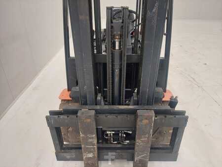 Elektro 4 Rad 2015  Doosan B50X-5 (6)