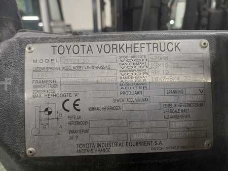 Elektro 4 Rad 2008  Toyota 7FBMF30 (6)