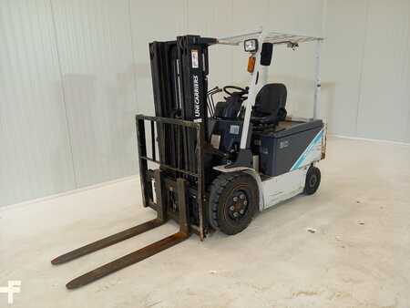 Elektro 4 Rad 2015  TCM FB30-8 (1)