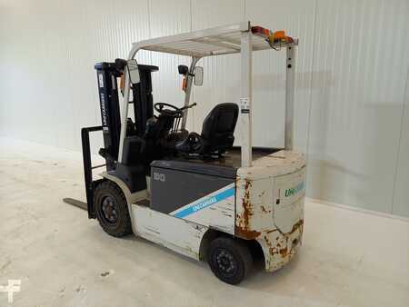 Elektro 4 Rad 2015  TCM FB30-8 (2)