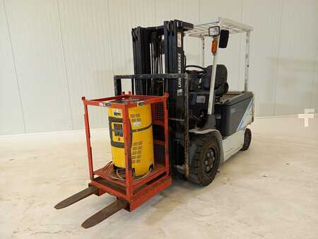 Elektro 4 Rad 2015  TCM FB30-8 (7)