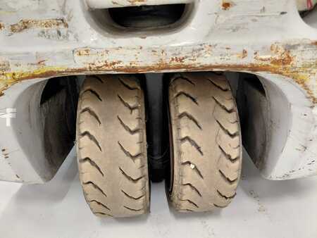 Elektromos 4 kerekű 2016  Unicarriers TX3-20L (18)