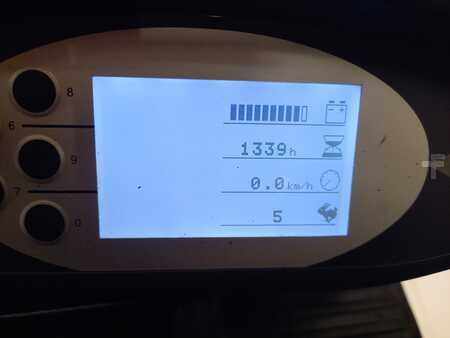 Elektromos 4 kerekű 2017  Still RX 60-30 (10)