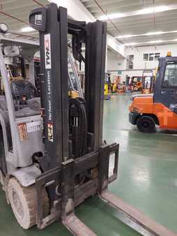 Elektromos 4 kerekű 2017  Still RX 60-30 (8)