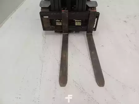 Elektro 4 Rad 2017  Still RX 60-25 (1)