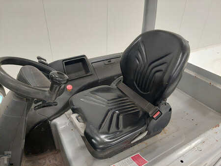 Carrelli elettrici 4 ruote 2017  Still RX 60-25 (6)