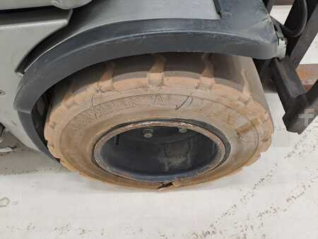 Elektromos 4 kerekű 2017  Still RX 20-20 (13)