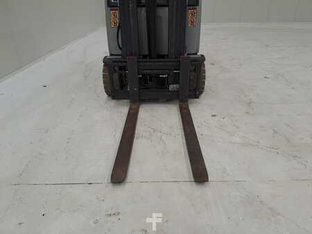 Elektromos 4 kerekű 2017  Still RX 20-20 (5)