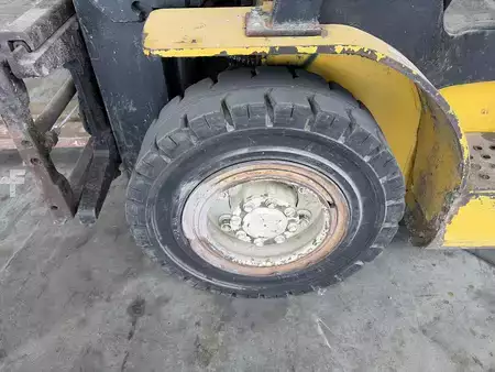 Empilhador diesel 2017  Yale GDP25MX (9)