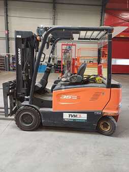 Elektro čtyřkolový VZV 2016  Doosan B35X-7 (4)