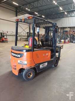 Elektro čtyřkolový VZV 2016  Doosan B35X-7 (5)
