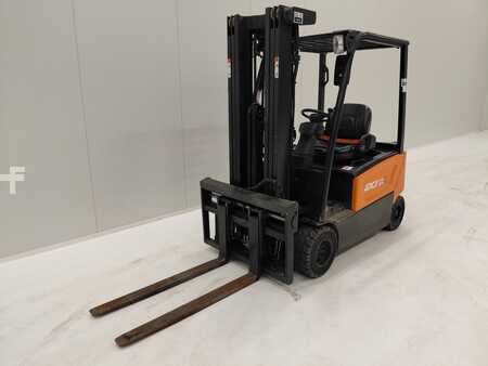 Elektro čtyřkolový VZV 2016  Doosan B20X-7 (1)