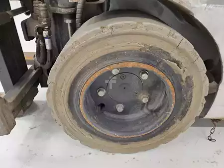 Elektromos 4 kerekű 2017  Still RX 20-20 (11)